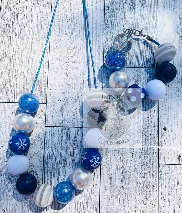 Matching Bubblegum bead necklace/bracelet